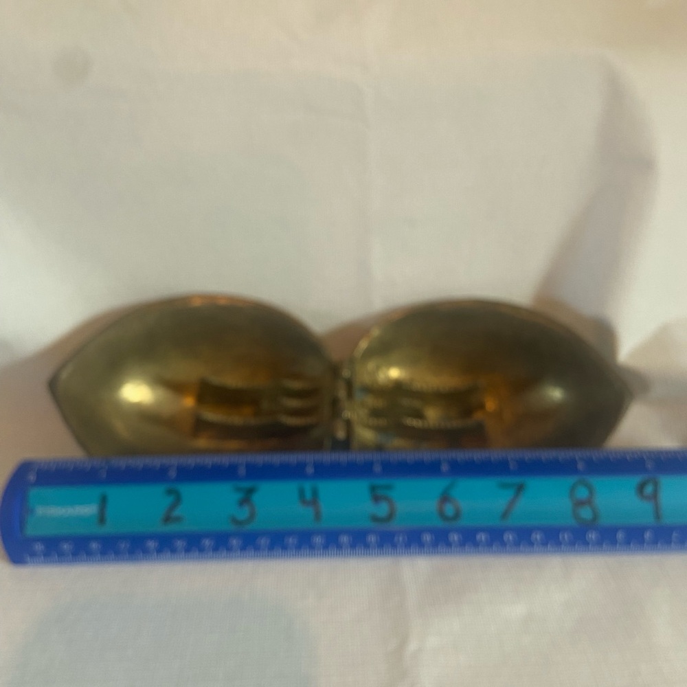 Vintage Mid-Century Heavy Solid Brass Nut Cracker Realistic Walnut Shape Hinged - Picture 5 of 7